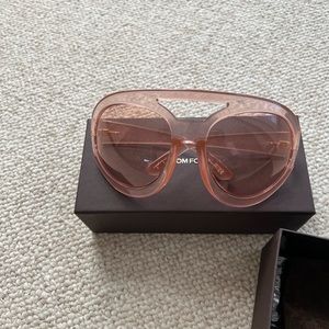 Never worn Tom Ford sunglasses